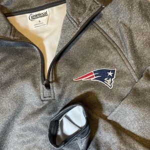 NWOT Men's Grey Football Sports Jersey Pullover Quarter Zip New England Patriots